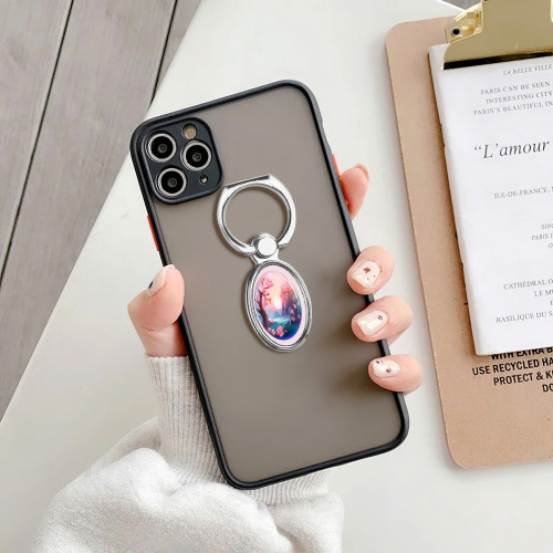 Sturdy Metal Phone Holder - Customizable oval ring grip for smartphones, portable and reliable - Ideal gift for friends and family