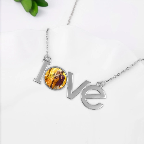 Customizable （LOVE） Pendant Necklace with Personalized Photo Charm – Elegant Silver-Tone Jewelry for Couples