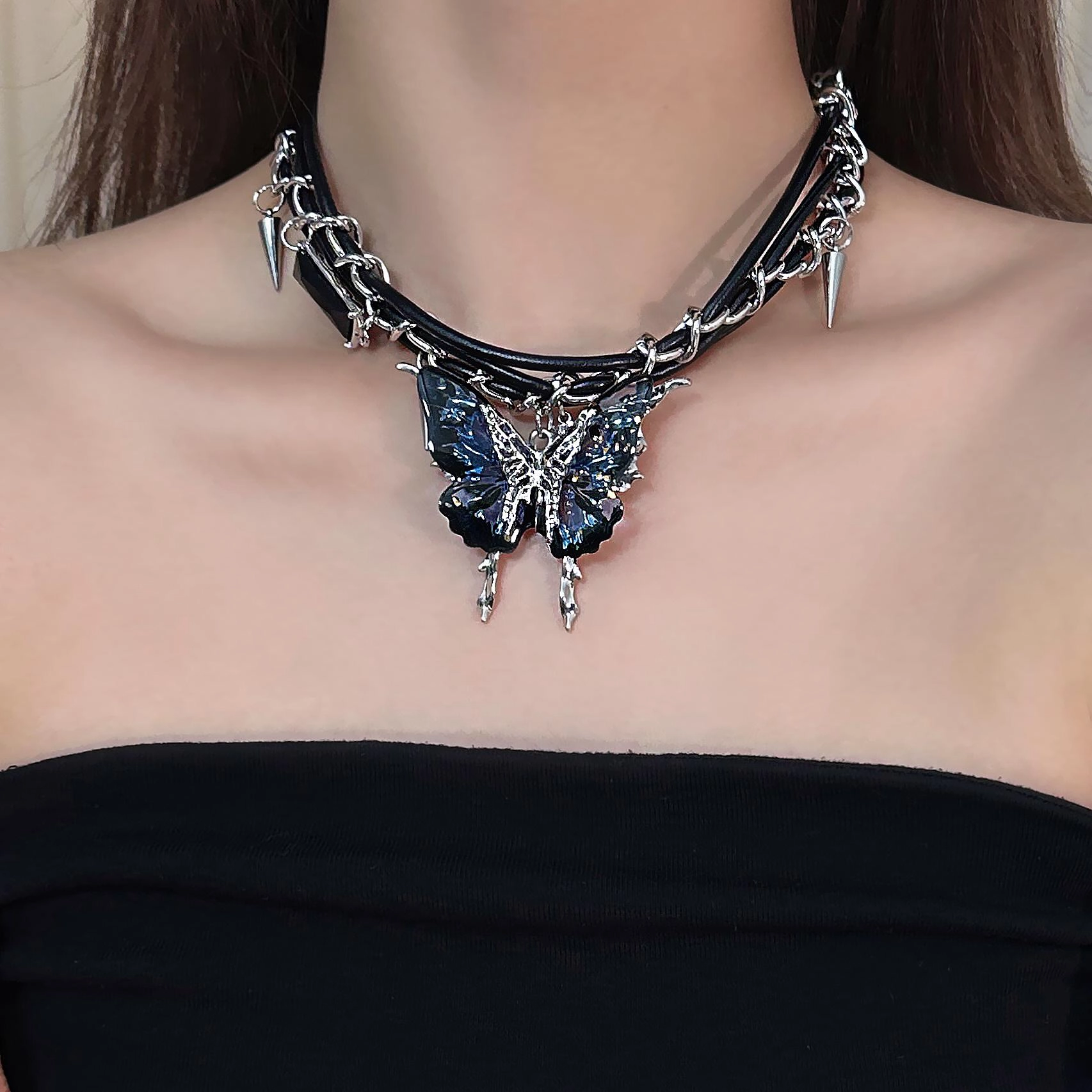 Trendy Alloy and Leather Butterfly Necklace – Elegant Dark Fashion with Studs for Women