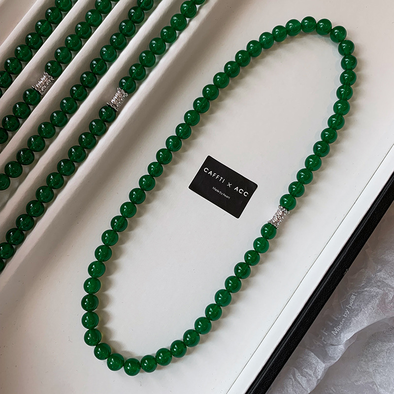 Natural Green Agate Beaded Necklace: Handmade Chic High-End Summer Choker for Girls