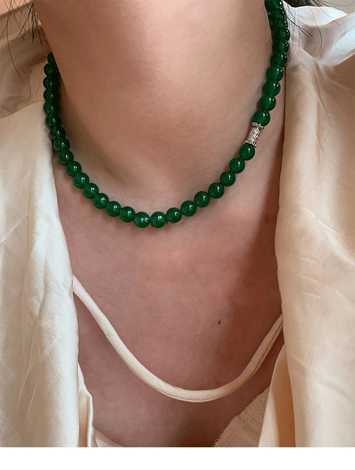 Natural Green Agate Beaded Necklace: Handmade Chic High-End Summer Choker for Girls