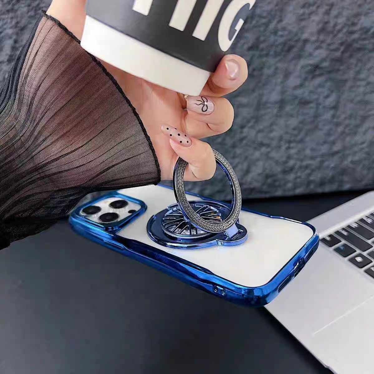 Versatile Spin Wheel Grip and Stand: Magnetic Stress Relief Fidget Holder for Smartphone